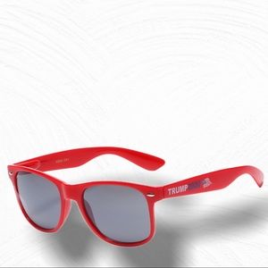 New Trump Red 2020 KAG Rally Collectible Sunglass